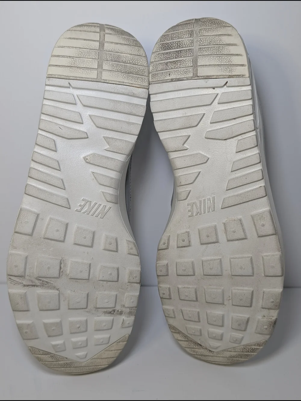 Nike Air Max Thea Premium Metallic Silver Platinum Women’s Size 9 904500-004